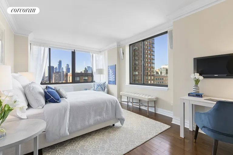 New York City Real Estate | View 2 Columbus Avenue, 16A | room 6 | View 7