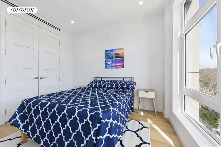 New York City Real Estate | View 309 Ocean Parkway, 4R | room 3 | View 4