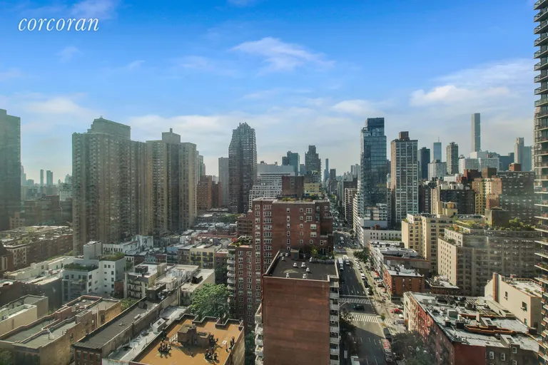 New York City Real Estate | View 404 East 76th Street, 22C | 2 Beds, 2 Baths | View 1