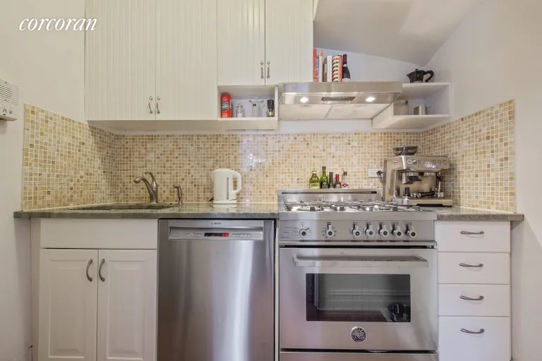 New York City Real Estate | View 274 West 95th Street | room 2 | View 3