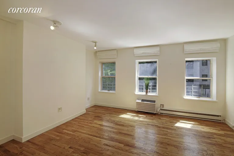 New York City Real Estate | View 234 East 74th Street, Gdn Trpx | room 7 | View 8