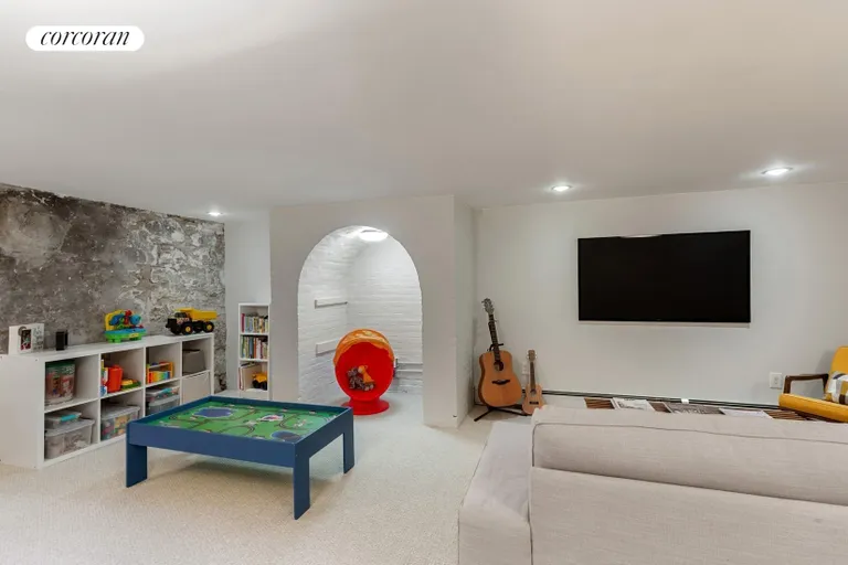 New York City Real Estate | View 283 Washington Avenue, 1 | Recreation/Family Room | View 11