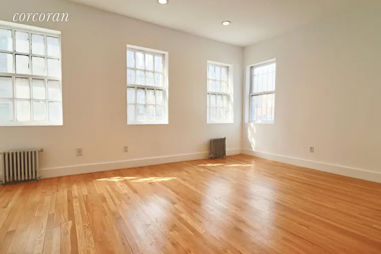 New York City Real Estate | View 125 West 72nd Street, PH | 4 HUGE Windows! | View 4