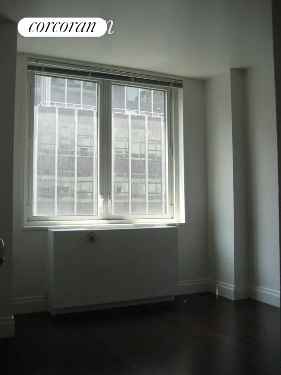 New York City Real Estate | View 212 East 47th Street, 11J | room 3 | View 4