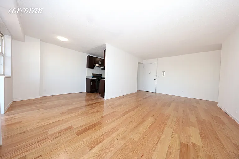 New York City Real Estate | View 47-50 59th Street, 8A | room 3 | View 4