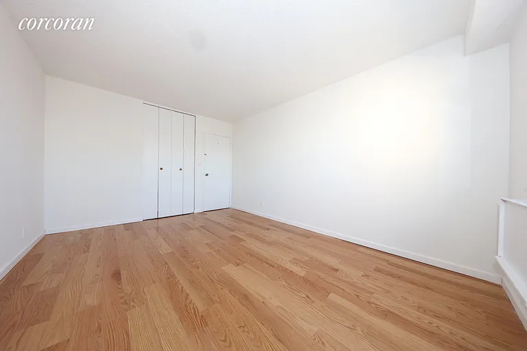 New York City Real Estate | View 47-50 59th Street, 8A | room 5 | View 6