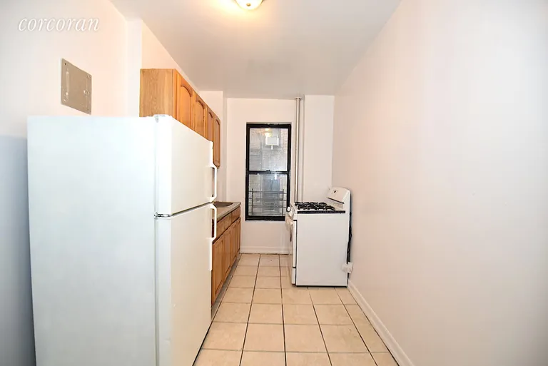 New York City Real Estate | View 2442 Morris Avenue, 2 | room 5 | View 6