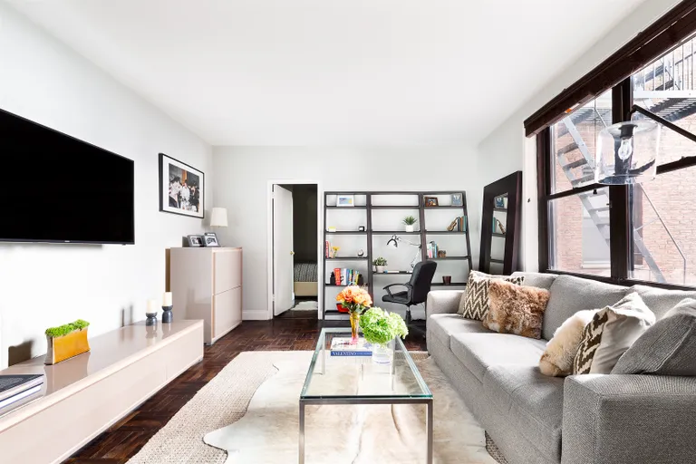 New York City Real Estate | View 100 West 12th Street, 2H | room 3 | View 4