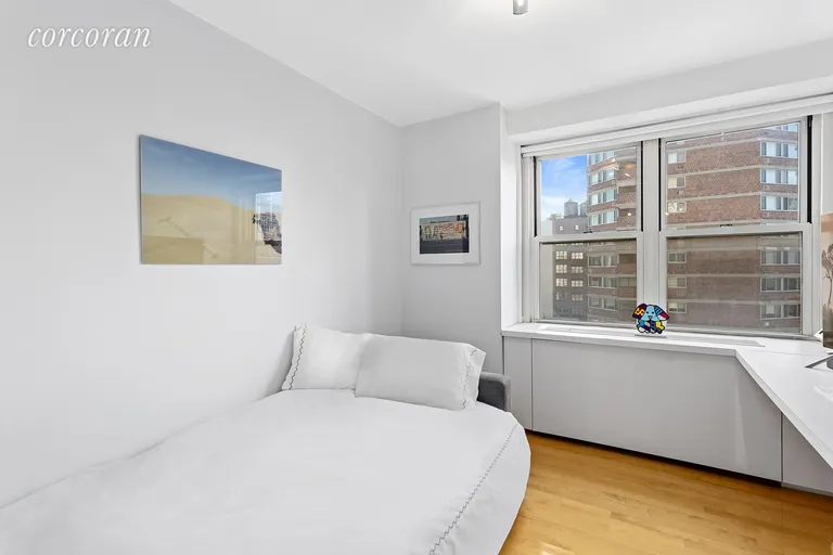 New York City Real Estate | View 305 East 24th Street, 12P | room 4 | View 5