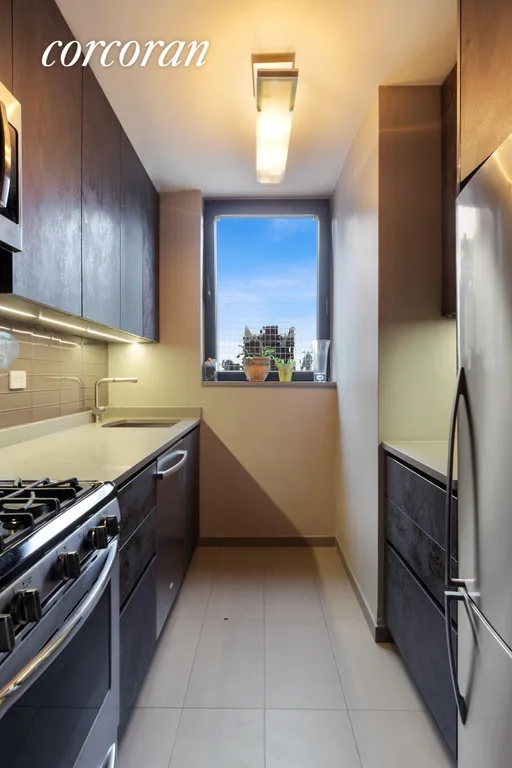 New York City Real Estate | View 255 East 49th Street, 26E | room 1 | View 2