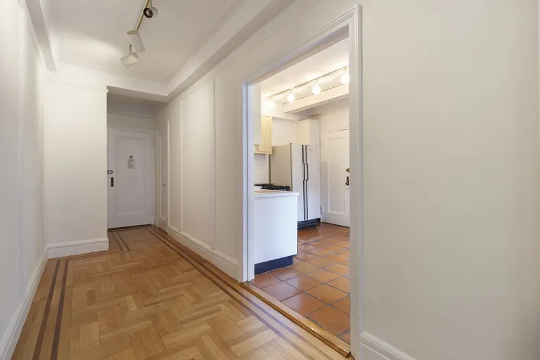 New York City Real Estate | View 310 West 72nd Street, 9A | room 3 | View 4
