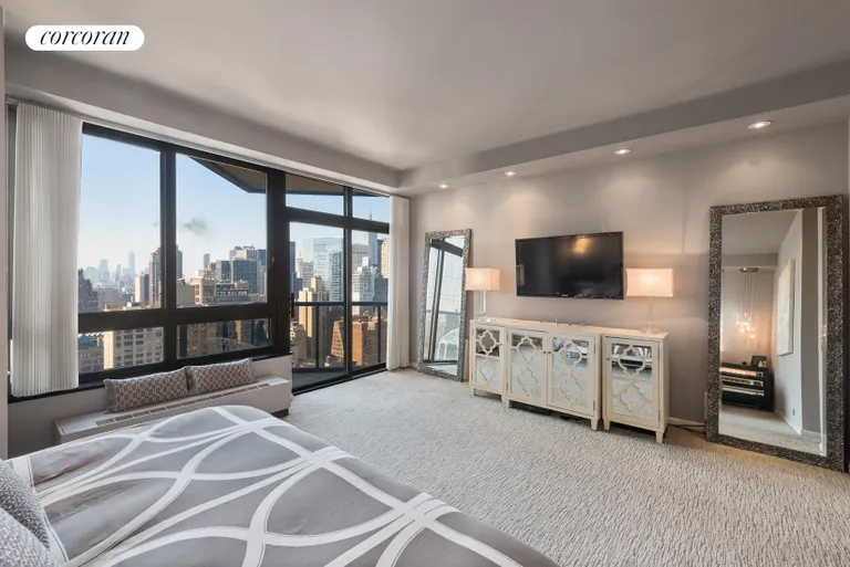New York City Real Estate | View 100 United Nations Plaza, 40C | Master bedroom also has balcony & lots of closets | View 4