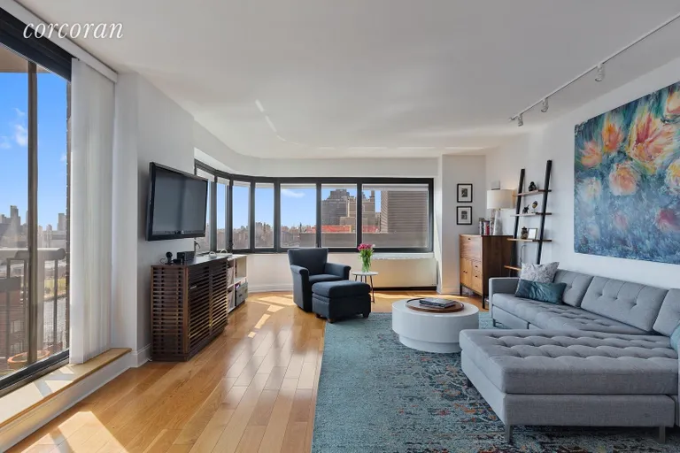 New York City Real Estate | View 52 East End Avenue, 23A | 2 Beds, 2 Baths | View 1