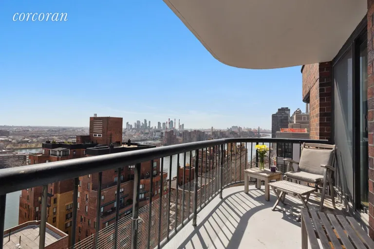 New York City Real Estate | View 52 East End Avenue, 23A | room 7 | View 8