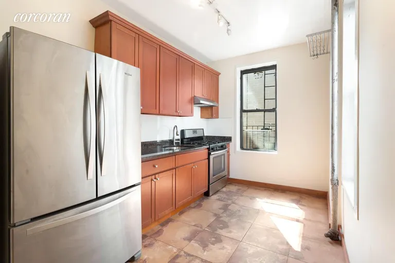 New York City Real Estate | View 580 Lincoln Place, 4R | 1.5 Beds, 1 Bath | View 1