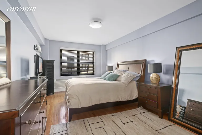New York City Real Estate | View 425 East 79th Street, 7M | Bedroom | View 5
