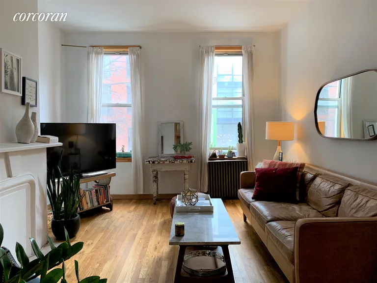 New York City Real Estate | View 108 Bedford Avenue, 2R | 1.5 Beds, 1 Bath | View 1