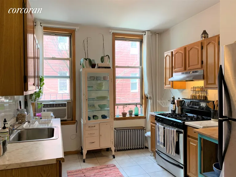 New York City Real Estate | View 108 Bedford Avenue, 2R | room 2 | View 3
