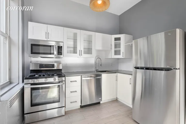 New York City Real Estate | View 101 West 11th Street, 2F | Chic newly-renovated kitchen | View 2