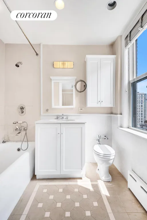 New York City Real Estate | View 1192 Park Avenue, 8B | Master Bath | View 13