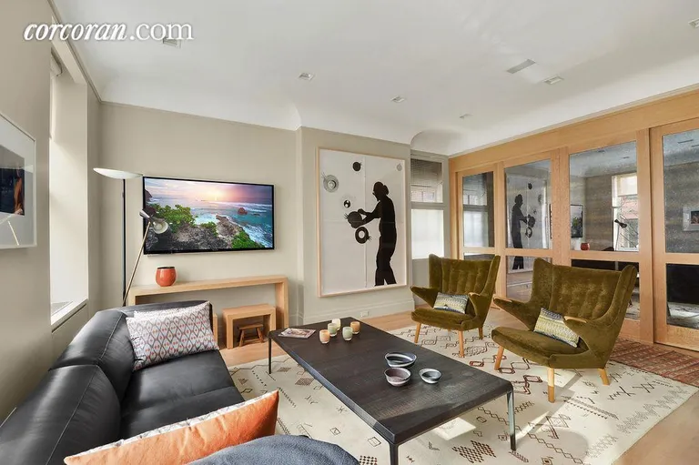 New York City Real Estate | View 31 Gramercy Park South, 2A | room 1 | View 2