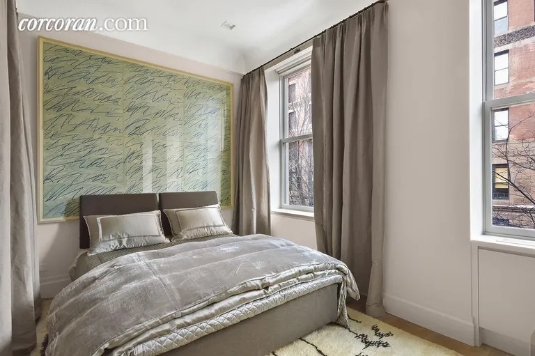 New York City Real Estate | View 31 Gramercy Park South, 2A | room 2 | View 3