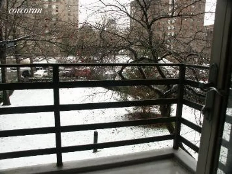New York City Real Estate | View 392 Central Park West, 2D | 2 Beds, 2 Baths | View 1