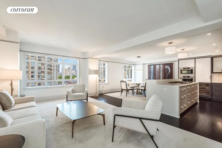 New York City Real Estate | View 21 East 61st Street, 10A | 3 Beds, 3 Baths | View 1