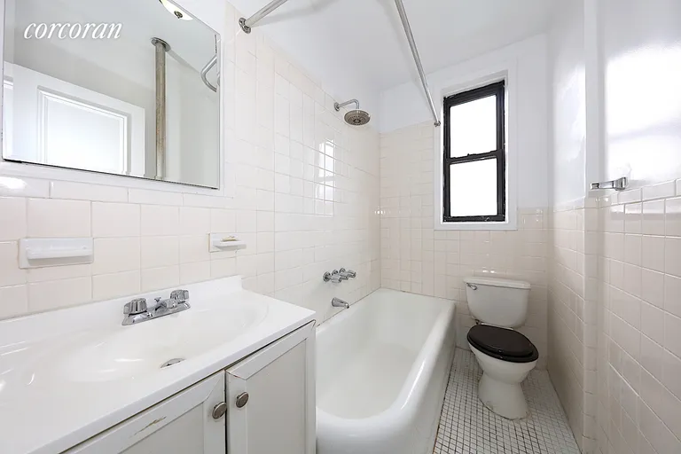 New York City Real Estate | View 34-06 32nd Street, 3C | room 8 | View 9