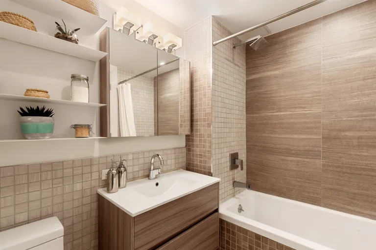 New York City Real Estate | View 954 Bergen Street, 4D | Bathroom | View 4