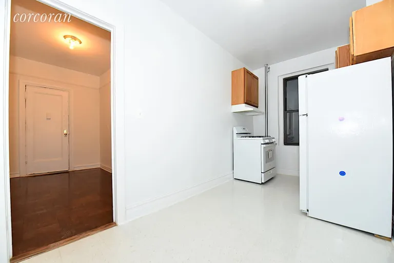 New York City Real Estate | View 1555 GRAND CONCOURSE, 6R | room 7 | View 8