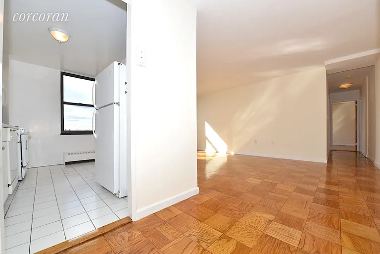 New York City Real Estate | View 235 South Lexington Avenue, 12G | room 2 | View 3