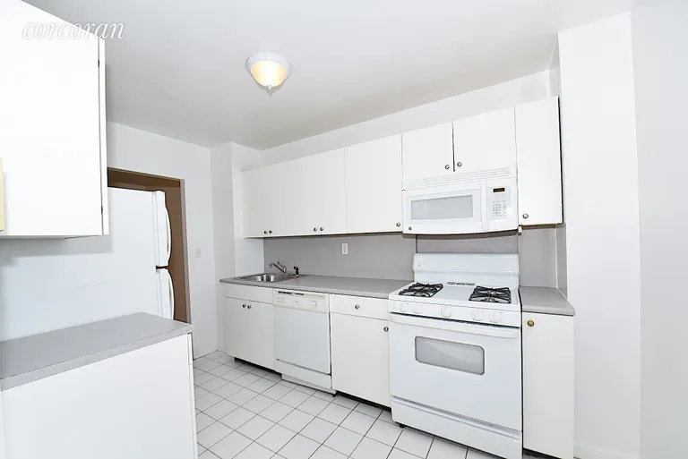 New York City Real Estate | View 235 South Lexington Avenue, 12G | room 8 | View 9