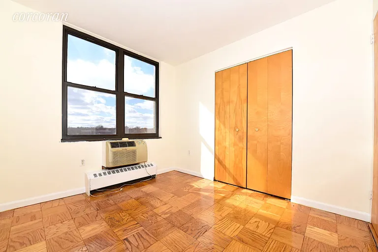 New York City Real Estate | View 235 South Lexington Avenue, 12G | room 5 | View 6