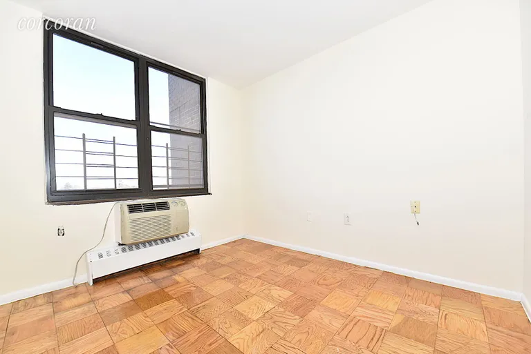 New York City Real Estate | View 235 South Lexington Avenue, 8A | room 4 | View 5