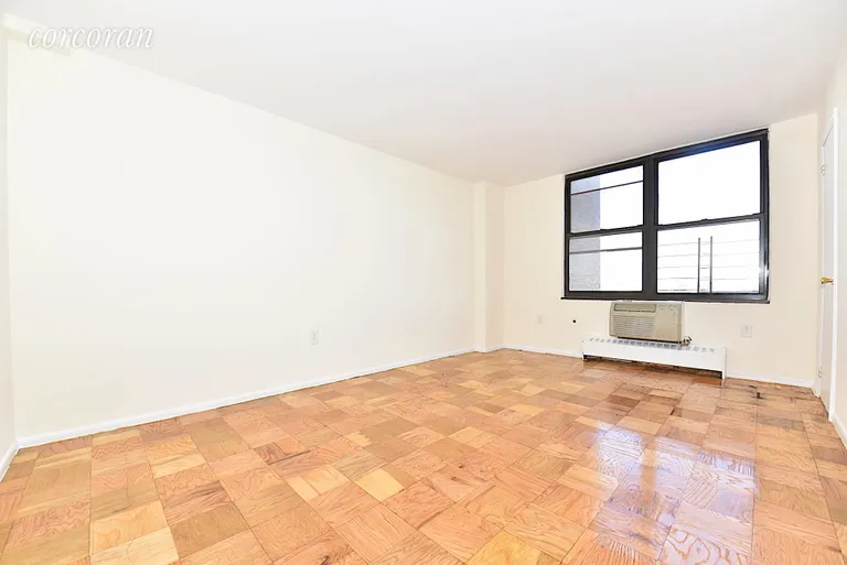 New York City Real Estate | View 235 South Lexington Avenue, 8A | room 2 | View 3