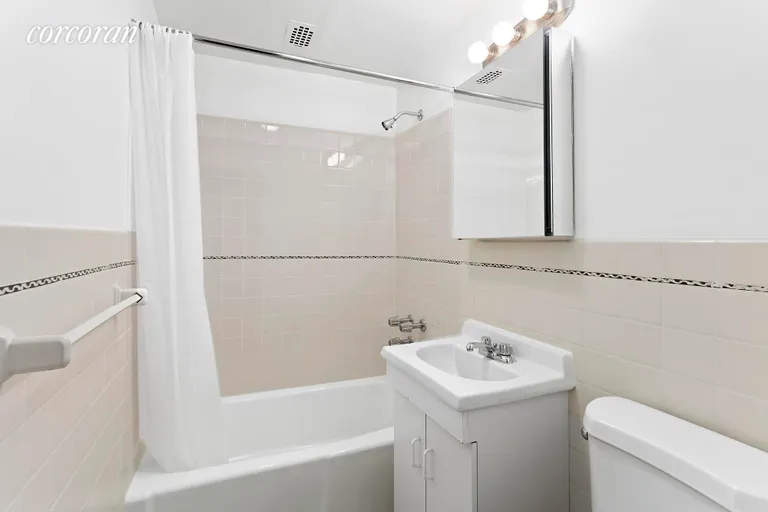 New York City Real Estate | View 39 Jane Street, 3B | Bathroom | View 3
