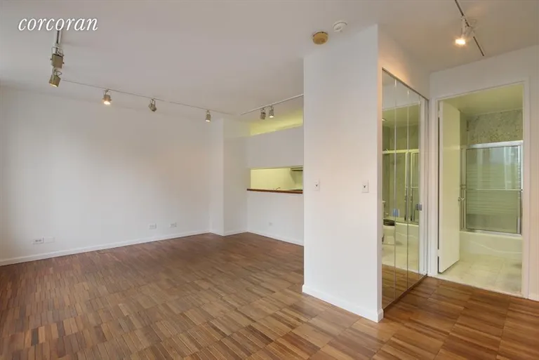 New York City Real Estate | View 300 East 85th Street, 1205 | room 1 | View 2