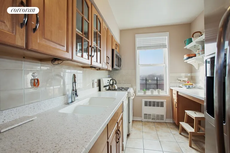 New York City Real Estate | View 616 East 18th Street, 4M | Cook's kitchen right off the dining area | View 2