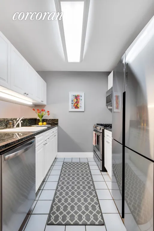 New York City Real Estate | View 404 East 76th Street, 3K | room 1 | View 2
