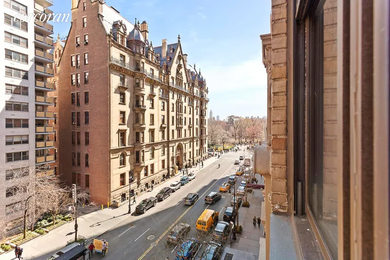 New York City Real Estate | View 12 West 72Nd Street, 6C | 3 | View 3