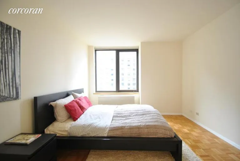 New York City Real Estate | View 161 West 61st Street, 18H | room 7 | View 8
