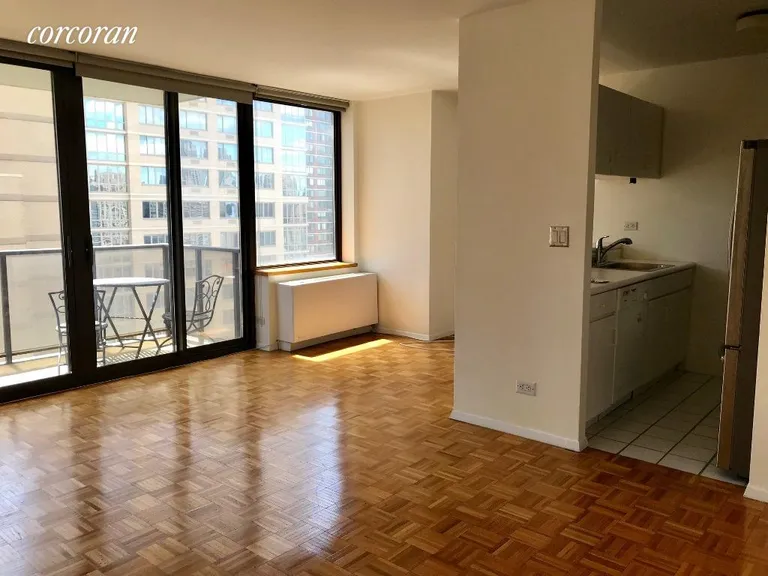 New York City Real Estate | View 161 West 61st Street, 18H | room 1 | View 2