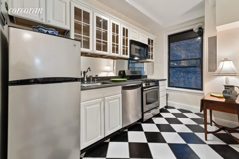 New York City Real Estate | View 146 East 49th Street, 4B | Windowed Eat-In Kitchen | View 5
