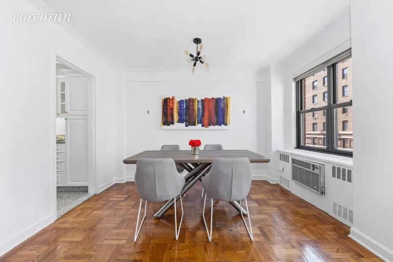 New York City Real Estate | View 140 East 83rd Street, 5A | room 2 | View 3