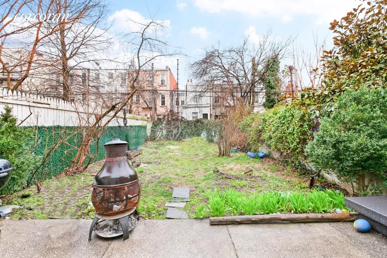 New York City Real Estate | View 190 13th Street, Garden | room 1 | View 2