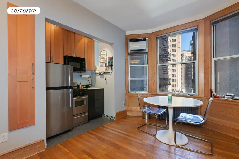 New York City Real Estate | View 300 West 109th Street, 5L | room 2 | View 3