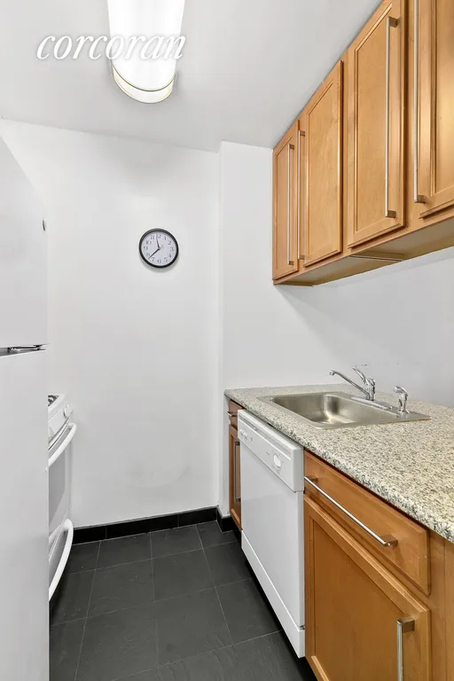 New York City Real Estate | View 393 West 49th Street, 5P | room 5 | View 6