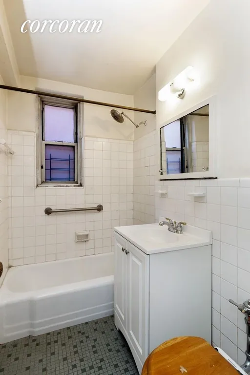 New York City Real Estate | View 185 West Houston Street, 1C | room 7 | View 8