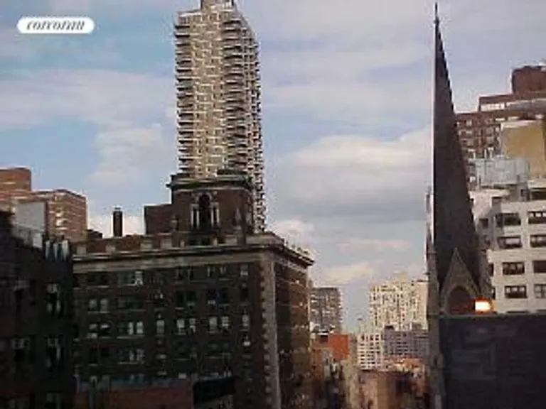 New York City Real Estate | View 1075 Park Avenue, 7B | room 3 | View 4
